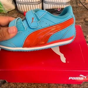 Toddler size 9C light up Puma shoes, brand new never worn, tags on.